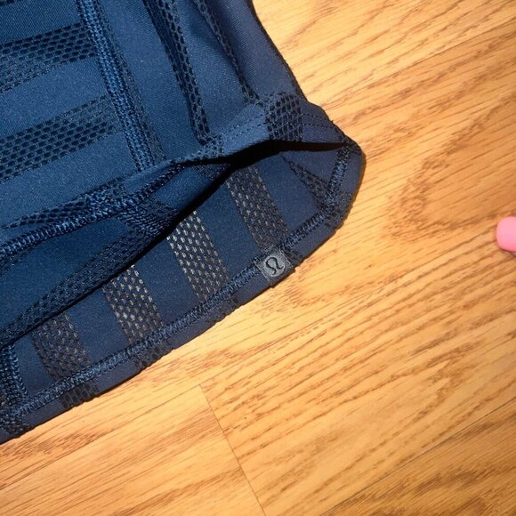 Lululemon off and running tank - Picture 4 of 6